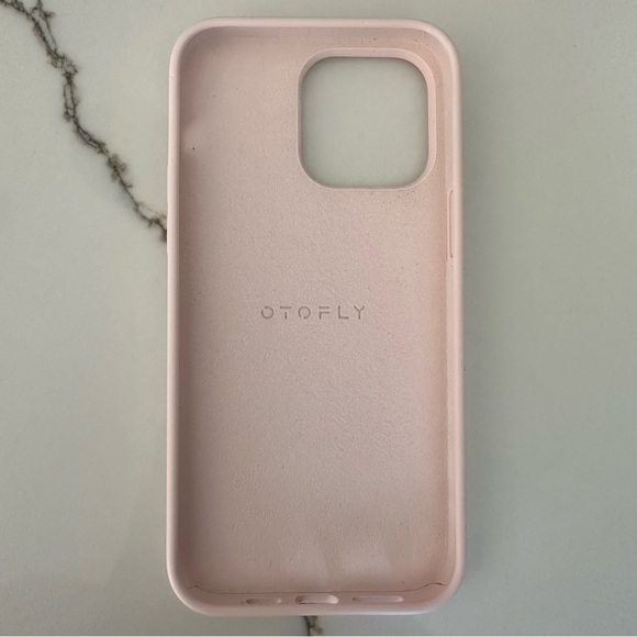 Otofly iPhone 14 Pro Max Light Pink Silicone Case - Picture 5 of 5